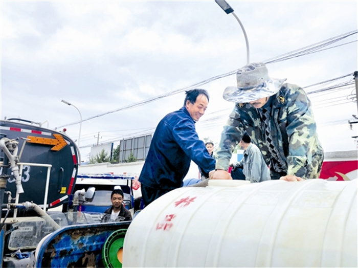 liujh5571_b.jpg liujh5571_b.jpg