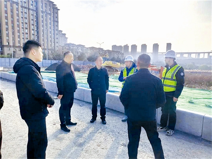 lujj5c56_b.jpg lujj5c56_b.jpg