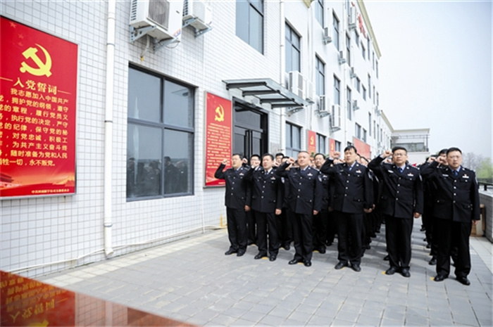 liuyh13448_b.jpg liuyh13448_b.jpg