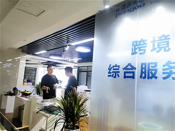 rent3918_b.jpg rent3918_b.jpg