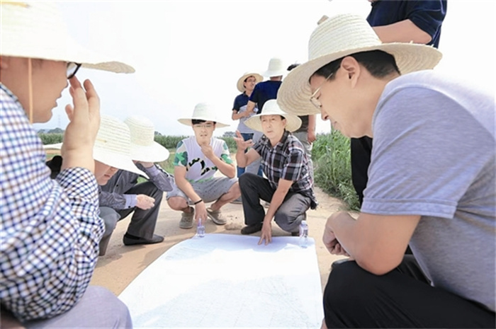 huxp4831_b.jpg huxp4831_b.jpg