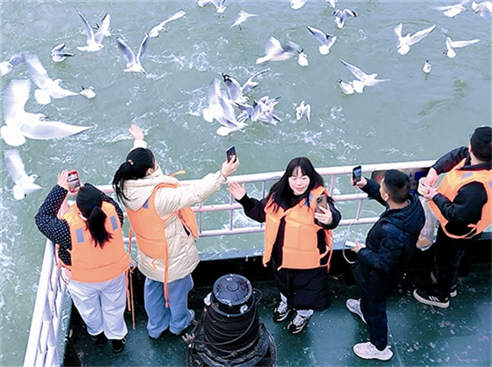 huxp526_b.jpg huxp526_b.jpg