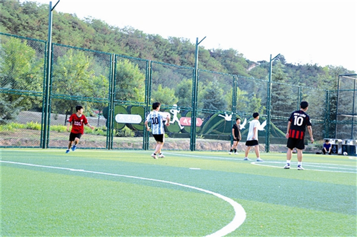 mengj6730_b.jpg